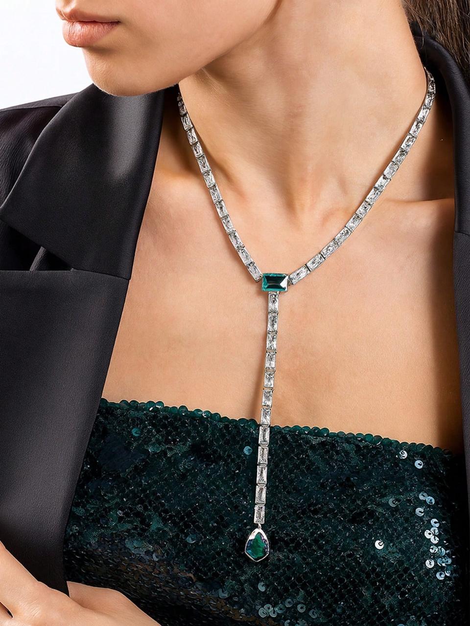 Emerald Shine Necklace