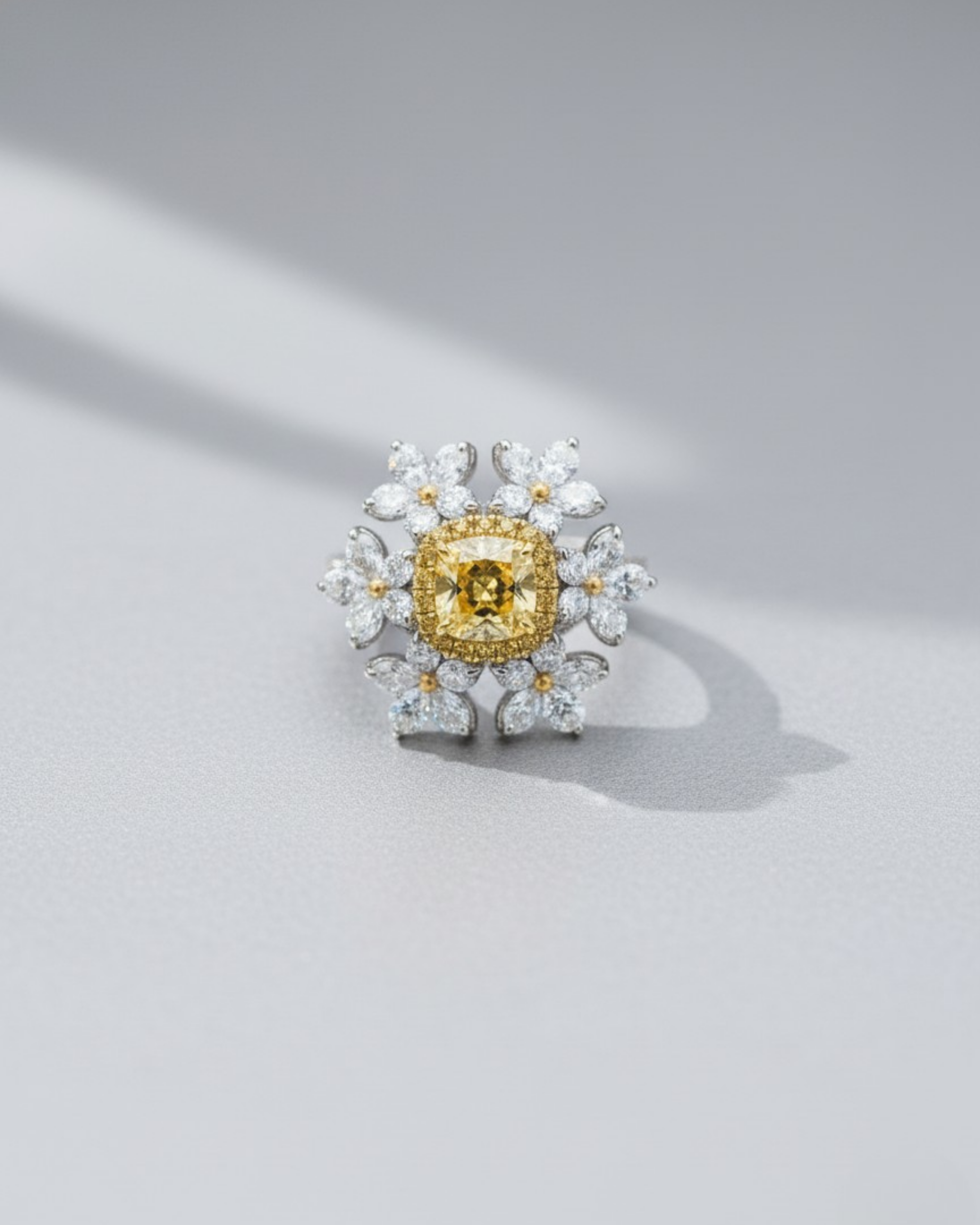 SUNBURST BLOOM RING