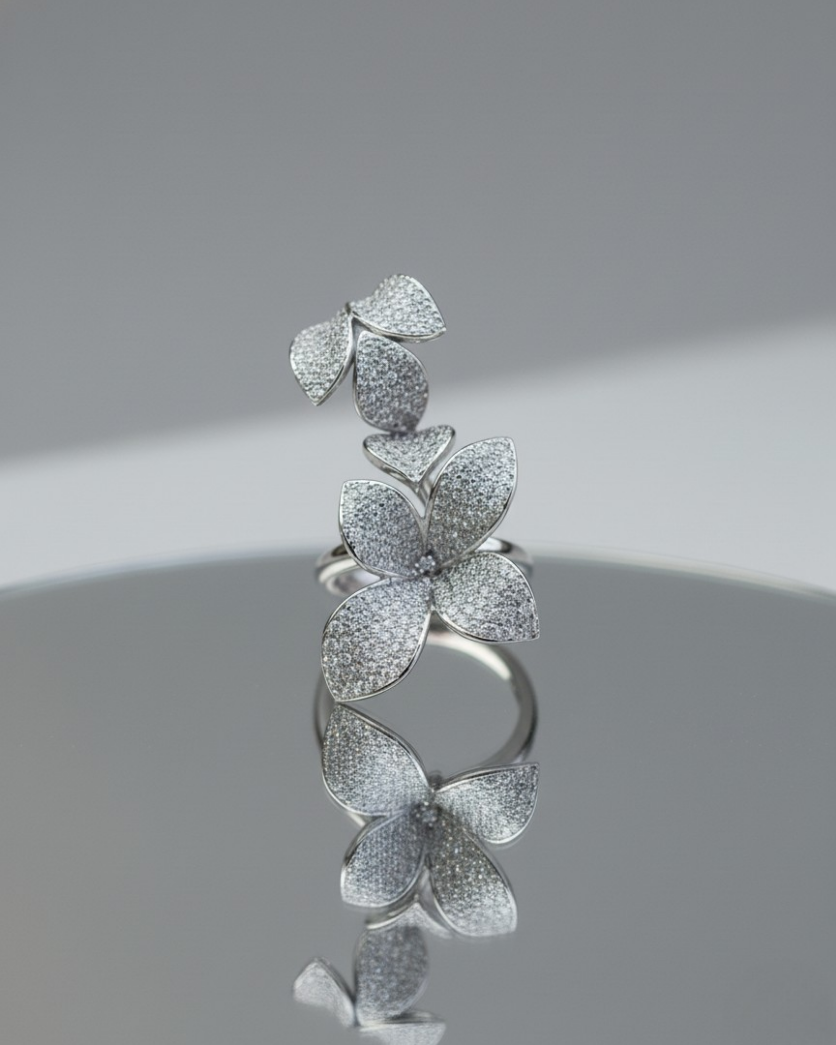 FLORAL BREEZE RING