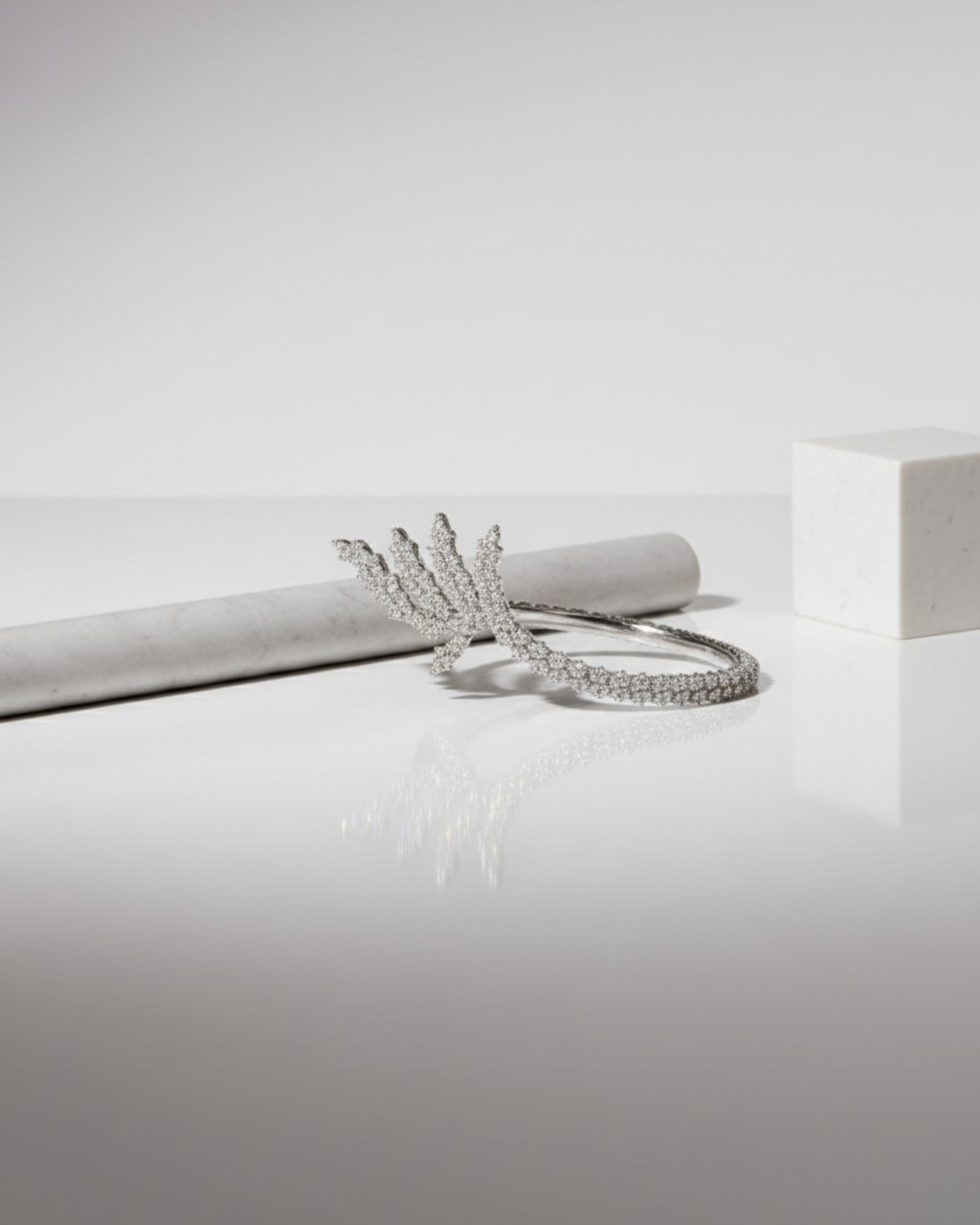 FROSTED STREAM BRACELET