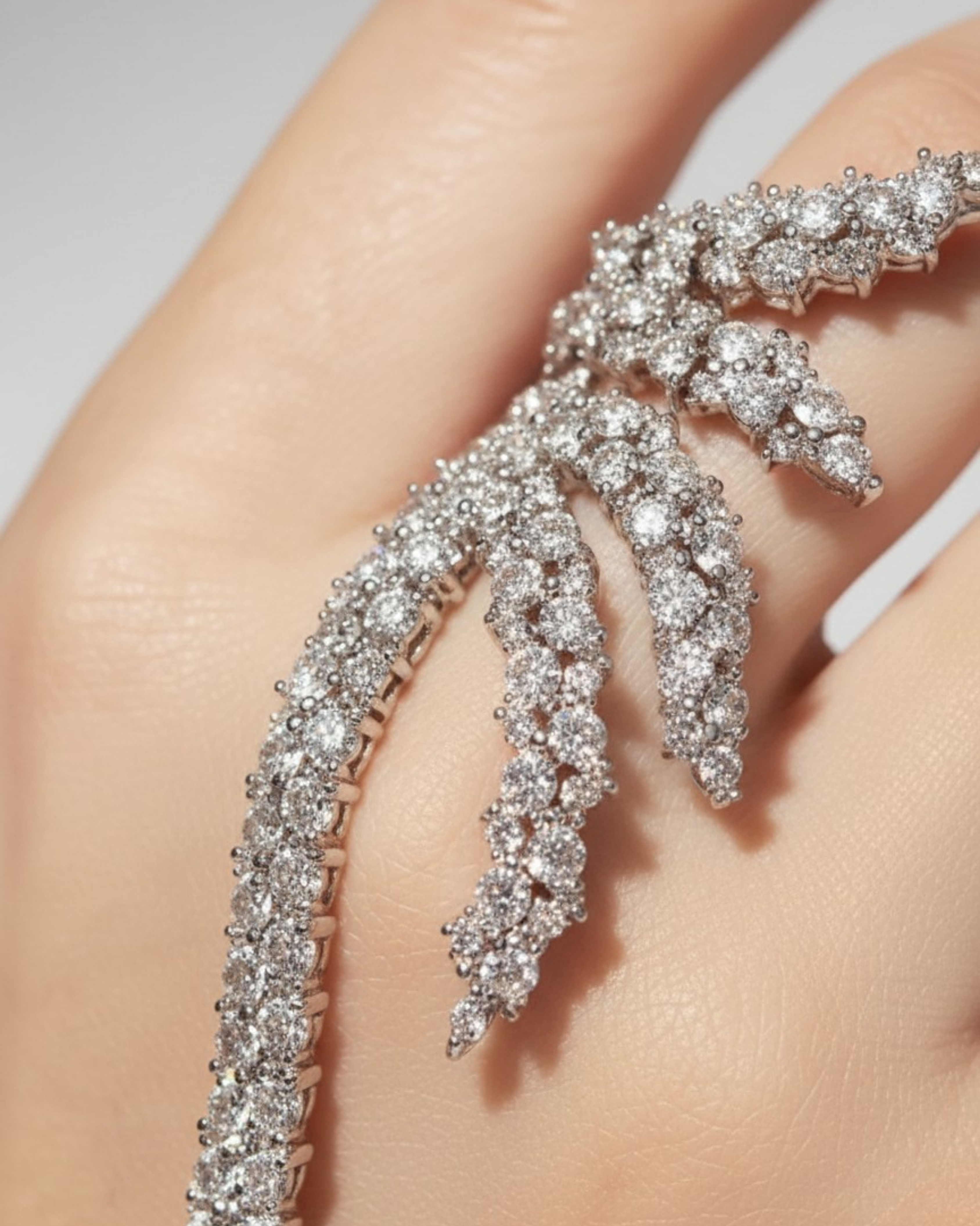 FROSTED STREAM BRACELET