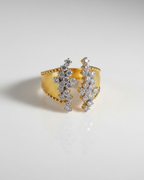 GOLDEN PETAL RING