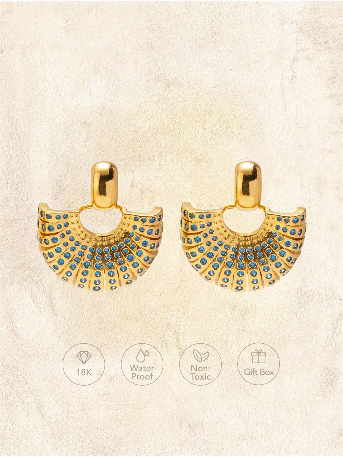 Ruffelle Studs