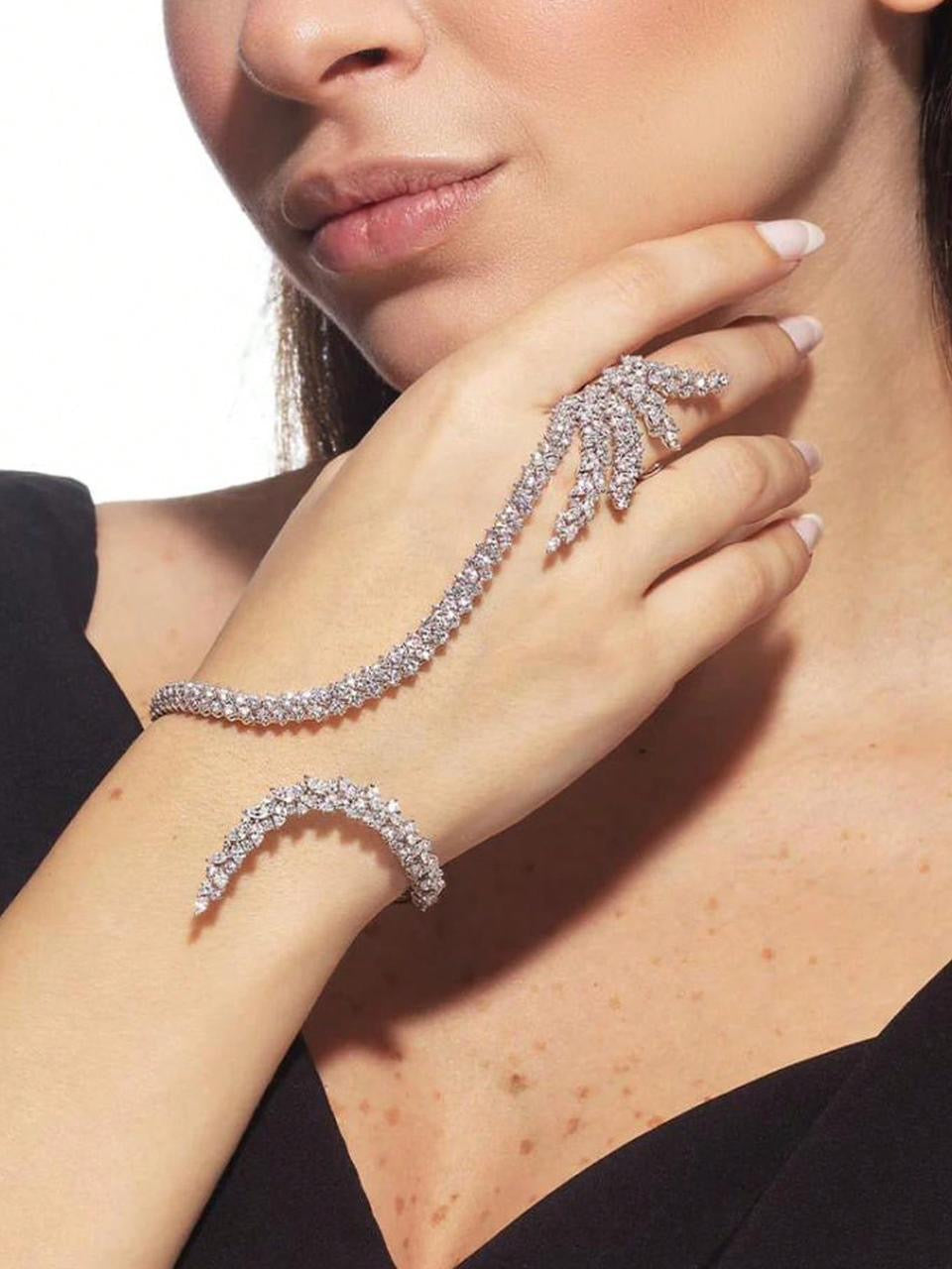 FROSTED STREAM BRACELET