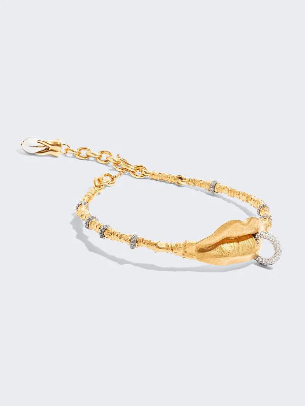 Golden Kiss Collar